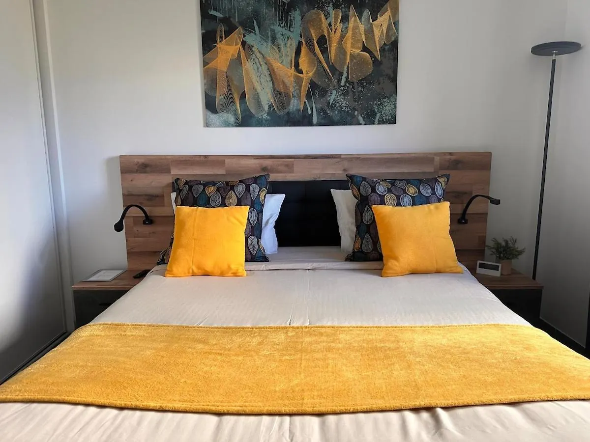 Aj - Stylish Pied-A-Terre A La Joliette - Parking Apartment Marseille 0*,