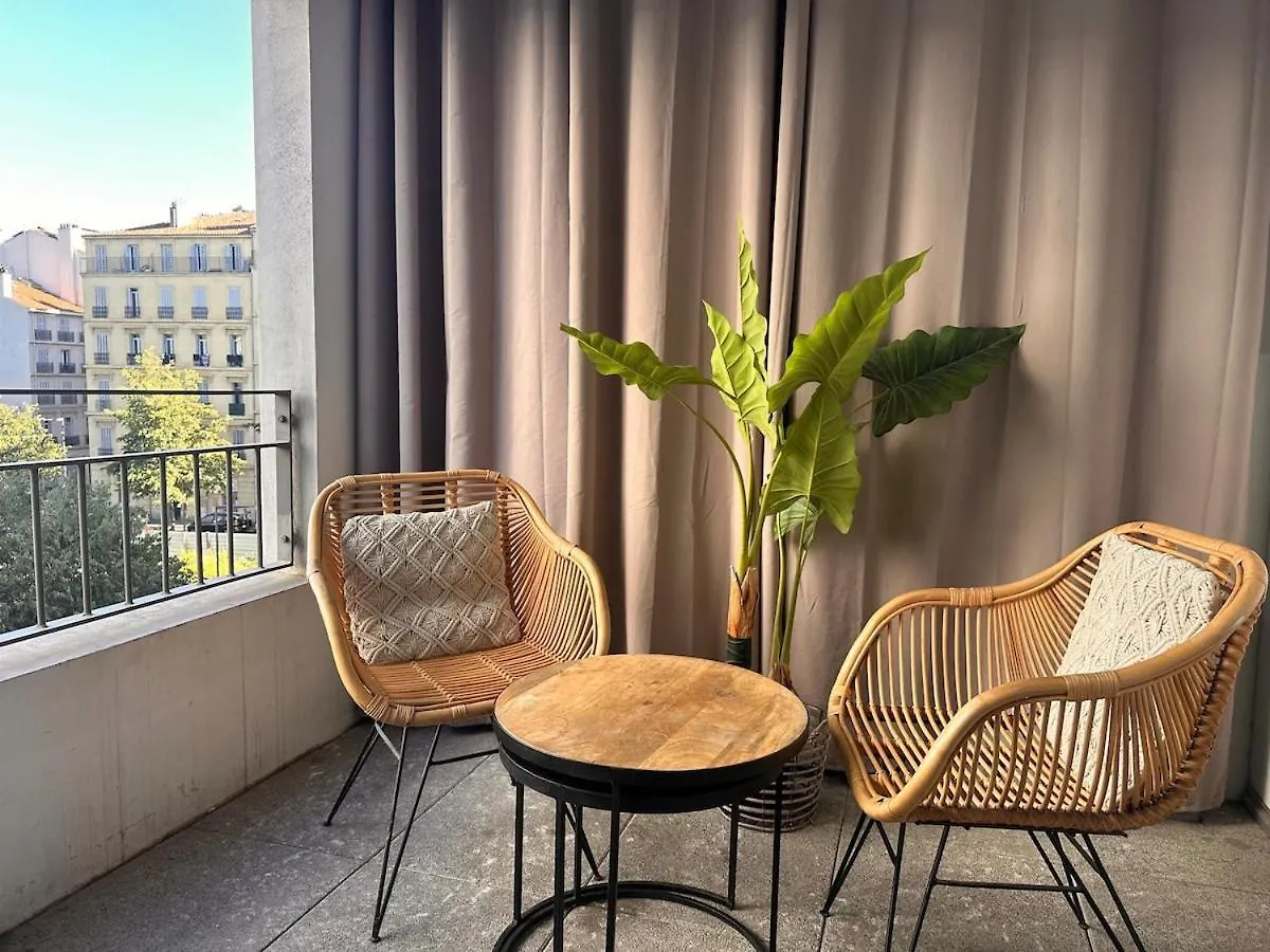 Aj - Stylish Pied-A-Terre A La Joliette - Parking Apartment Marseille